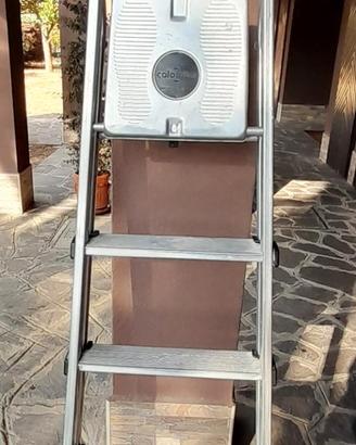 Scaletta cinque gradini, casa