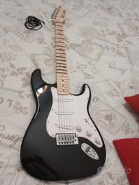 Chitarra elettrica Squier+ Visual Note.