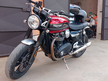 Triumph speed twin