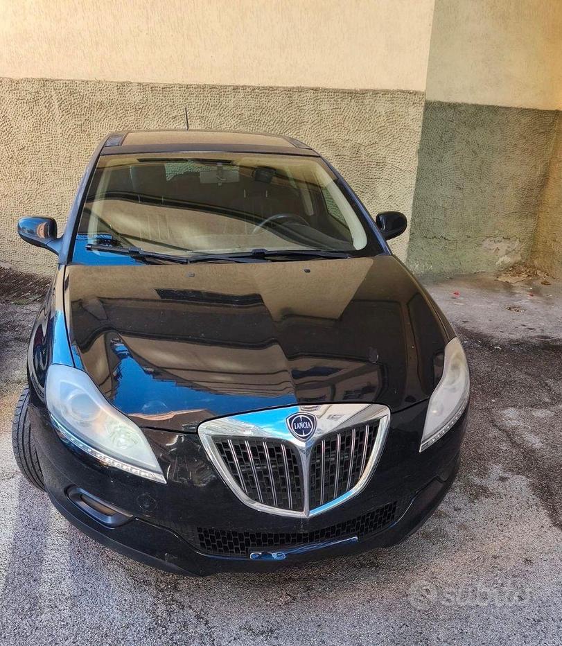 Lancia Delta (2008-2015)