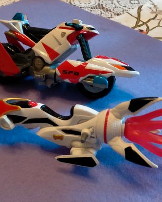 LOTTO DI 5 GIOCATTOLI DEI POWER RANGERS 