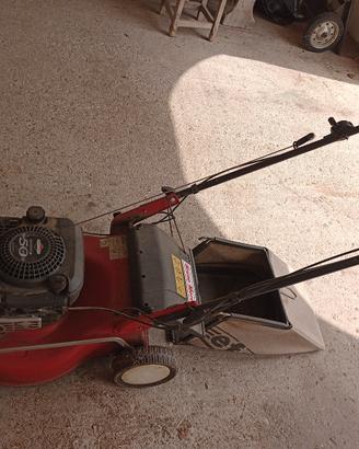 rasaerba a scoppio/soffiatore 4t