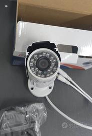 Telecamera HD 2MP EACH Italy infrarossi alimentat