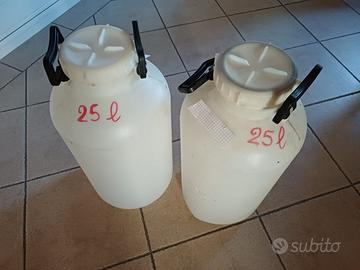 2 contenitori (fusti) 25 litri plastica per olio
