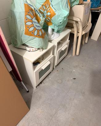 Comodini ikea