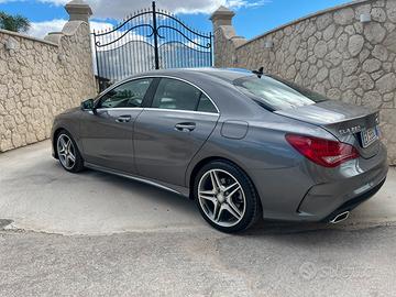 Mercedes  CLA 220