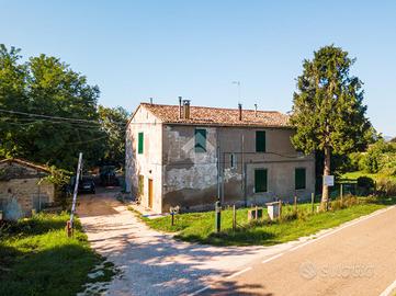 5 LOCALI A FORLÌ