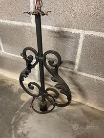 Lampadario di ferro battuto a sospensione , 1 luce