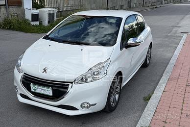 PEUGEOT 208 1° serie 1.4 HDi 68 CV 3 porte Allure