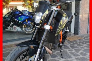 KTM DUKE 690 PATENTE A2-32kw/RATE/PERMUTE/GARANZIA