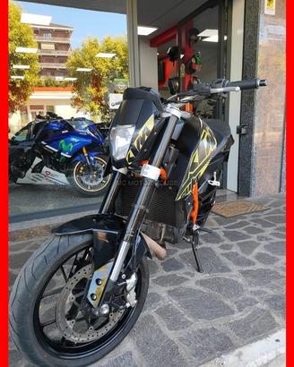 KTM DUKE 690 PATENTE A2-32kw/RATE/PERMUTE/GARANZIA