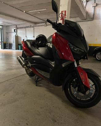 YAMAHA X-MAX 125 unico perfette condizioni