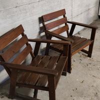 Due seggiole da giardino