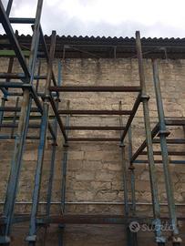 Ceste in ferro, contenitori per merce