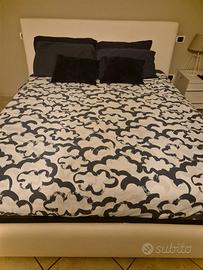 letto matrimoniale con cassettone