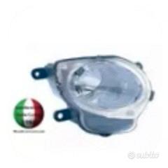 faro lato dx basso fiat 500 anno 2010