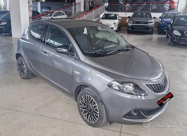 Lancia Ypsilon 1.0 firefly hybrid Platino s&s...