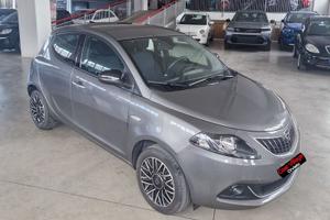 Lancia Ypsilon 1.0 firefly hybrid Platino s&s...