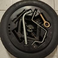 Ruotino 135/80-14 con accessori per Fiat Punto