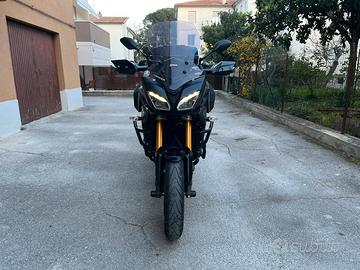 YAMAHA TRACER 900 ( MT-09 TRACER)