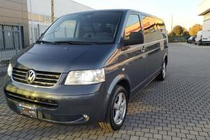 VOLKSWAGEN - Caravelle 2.5 TDI 9 POSTI 174 CV FULL