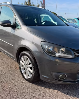 VOLKSWAGEN Touran 1.4 TSI DSG Highline EcoFuel