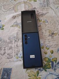 galaxy s25 512gb +asicurazione nuovo leggere  bene