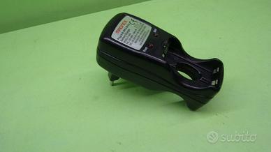 Caricabatterie Magnex per pile stilo e ministilo