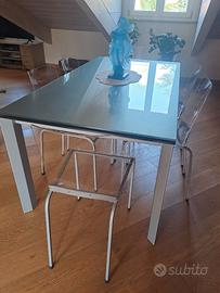 Tavolo cristallo di design allungabile