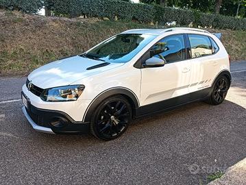 Volkswagen polo cross 