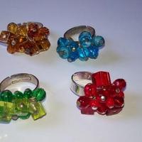 Anello con perle di murano