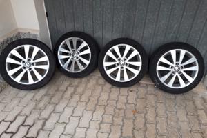 Cerchi da 17 e Gomme Pirelli