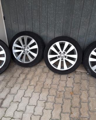 Cerchi da 17 e Gomme Pirelli