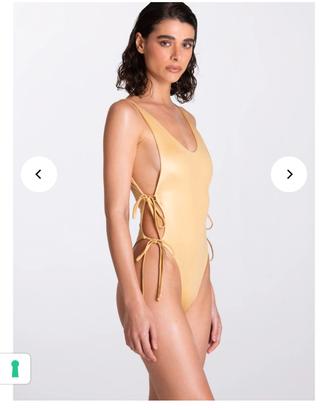 costume intero oro