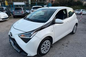 Toyota Aygo 1.0 5 porte **AUTOMATICA**