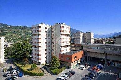3 LOCALI A SONDRIO