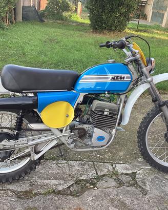 KTM 250e175
