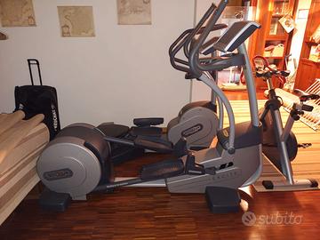 Technogym Excite Ellittico