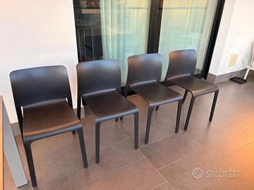 N.4 sedie sedia First Magis impilabili