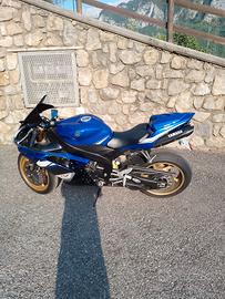 Yamaha R1