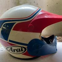 Casco arai