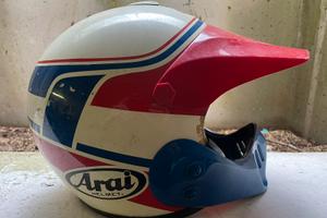 Casco arai