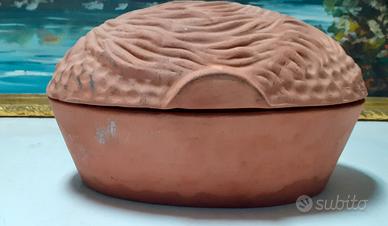 Pentola terracotta  coccio mai usata
