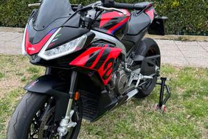 Tuono factory 660 , come nuova !