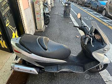 Suzuki Burgman 200 fine 2008 - PERMUTE