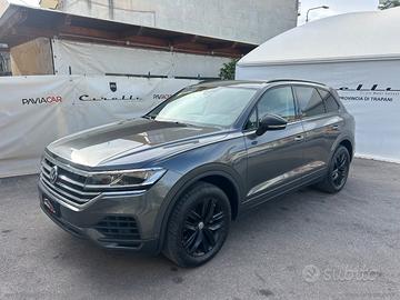 VOLKSWAGEN Touareg 3.0 TDI Advanced