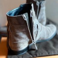 Stivaletti Tod’s in velluto grigi