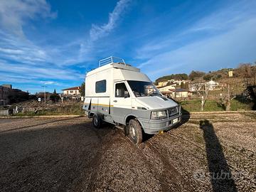Iveco Daily 4x4 pochi km di facile camperizzazione