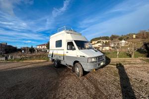Iveco Daily 4x4 pochi km di facile camperizzazione