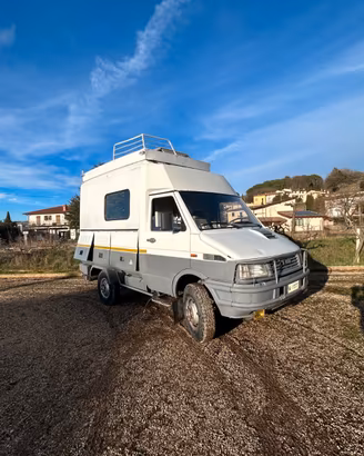 Iveco Daily 4x4 pochi km di facile camperizzazione
